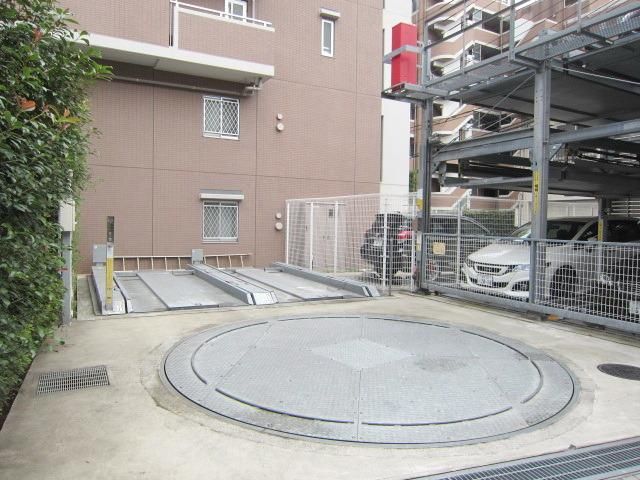 駐車場　★お問い合わせはタウンハウジングまで★