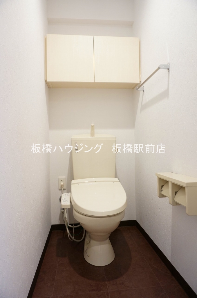 トイレ　ウォシュレット完備