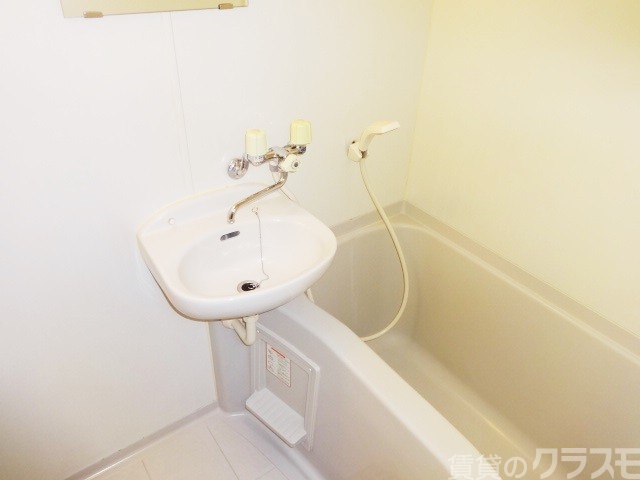 バス・シャワールーム　一日の疲れを癒して下さいね♪