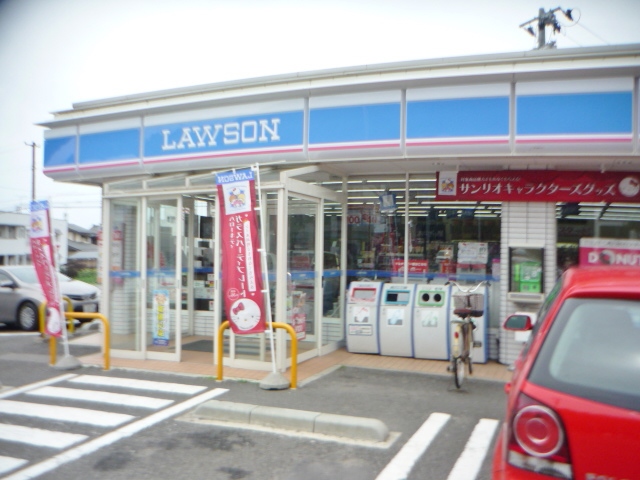 コンビニ　ローソン山形松山三丁目店（コンビニ）まで402m