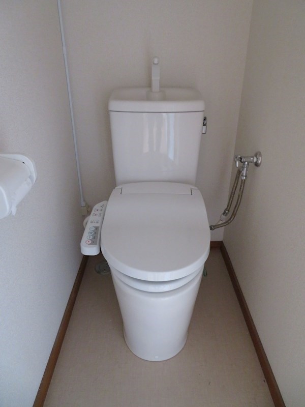 【姶良市池島町のアパートのトイレ】