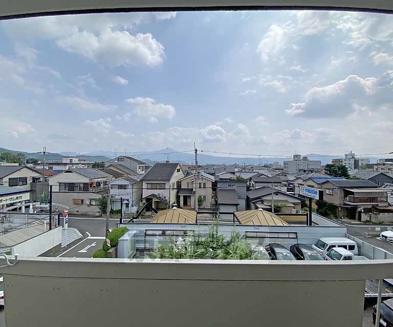 眺望　東向きバルコニーからの景色です。
