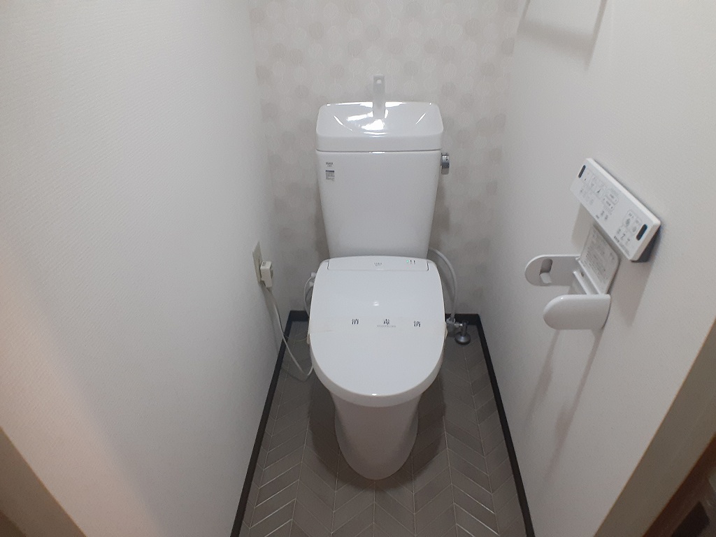 トイレ　別部屋参考写真です