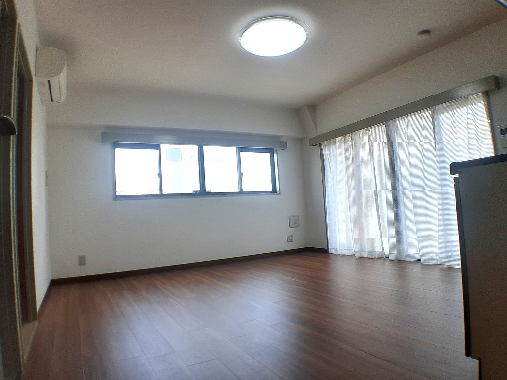 居室・リビング　別部屋参考写真です