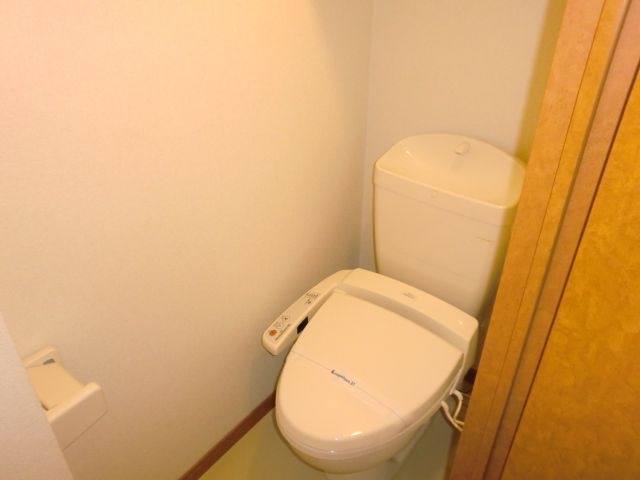 沖縄都市モノレール 古島駅 徒歩32分 3階建 築15年のトイレ写真