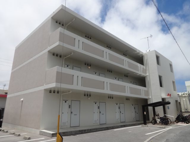 沖縄都市モノレール 古島駅 徒歩32分 3階建 築15年の外観写真