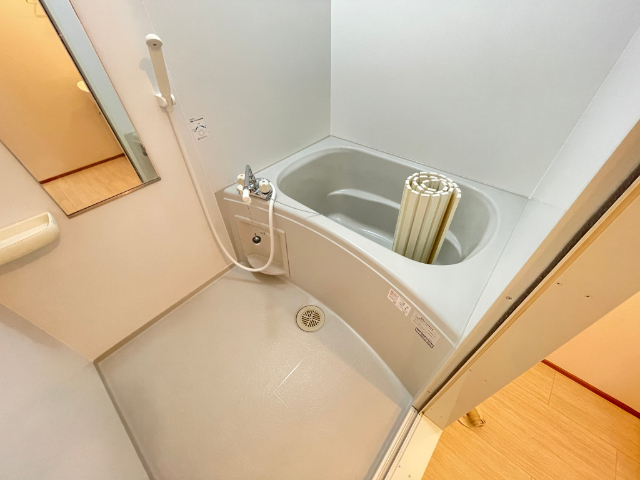 バス・シャワールーム　バスルーム