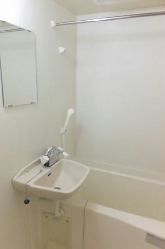 バス・シャワールーム　浴室換気乾燥機能付き