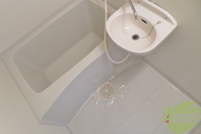 バス・シャワールーム　お風呂は広さがあるのでゆったり出来そうですね。