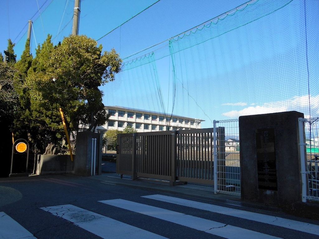 中学校　沼津市立第五中学校（中学校）まで567m