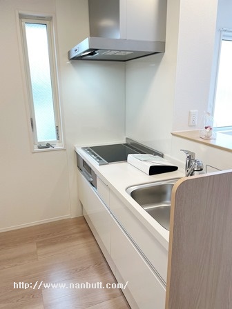 キッチン　カウンターシステムキッチン