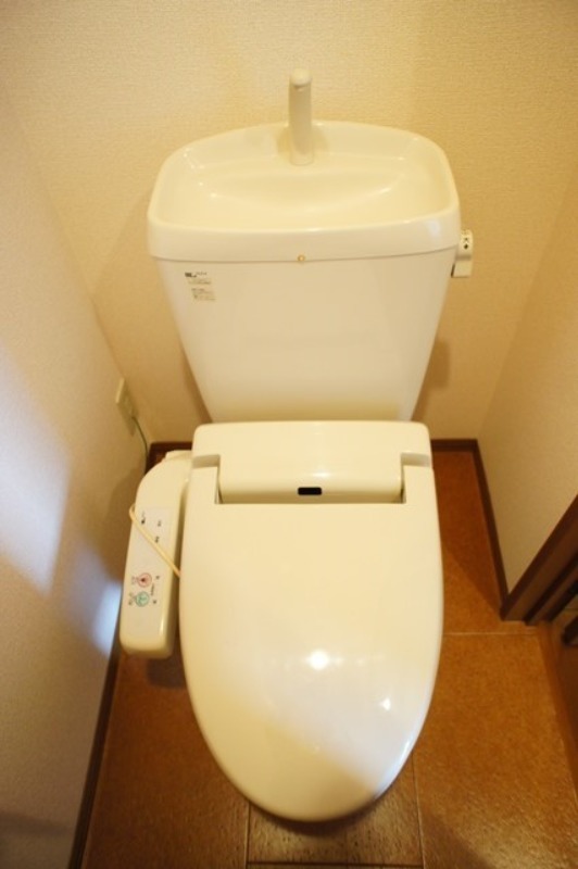 トイレ　図面と現状に相違がある場合には現状を優先