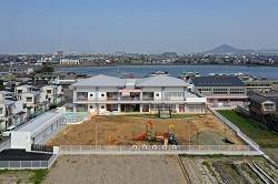 【丸亀市川西町南のアパートの幼稚園・保育園】