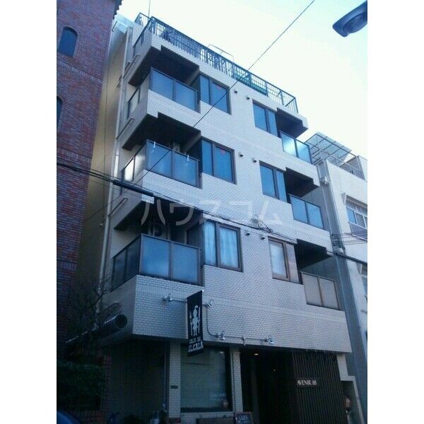 【大阪市北区松ケ枝町のマンションの建物外観】