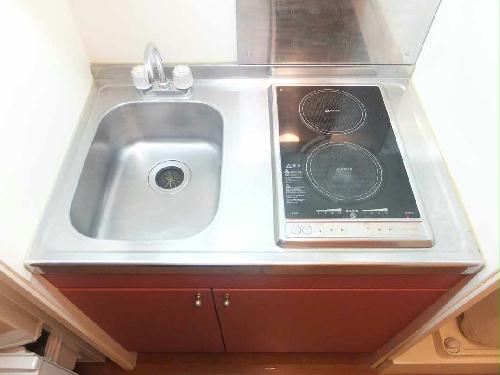 キッチン　仕様、設備は現況と異なる場合があります。