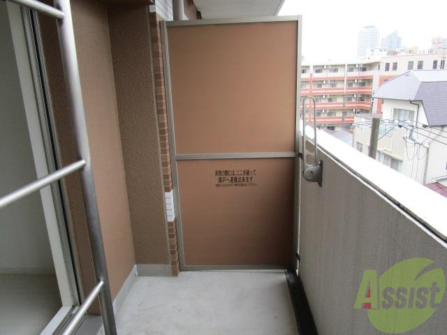 バルコニー　香明るいベルコニー快適すぎるでしょ