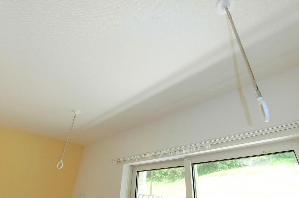 その他　類似物件の写真、配色に違いあり。