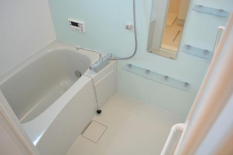 バス・シャワールーム　バス（イメージ）