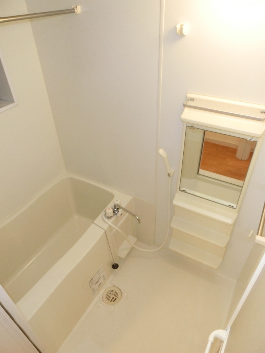 バス・シャワールーム　※同物件参考写真