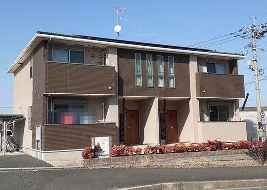 京都郡みやこ町国作のアパートの建物外観