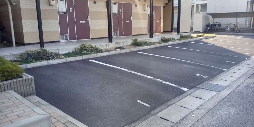 駐車場　駐車場