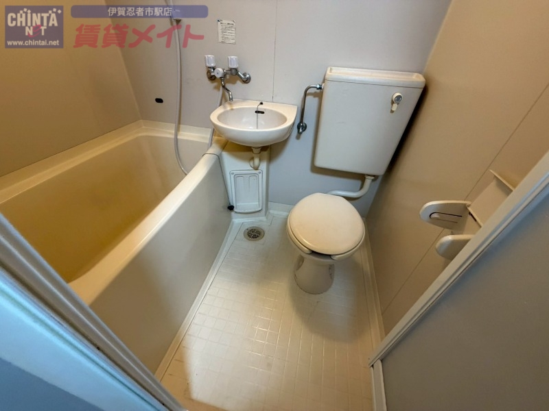 バス・シャワールーム　同型参考写真