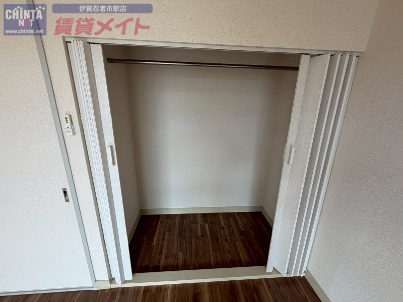 収納　同型参考写真