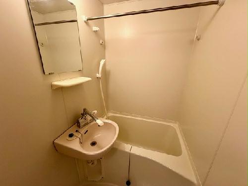 バス・シャワールーム　設備・仕様は号室により異なる為、現状を優先いたします。