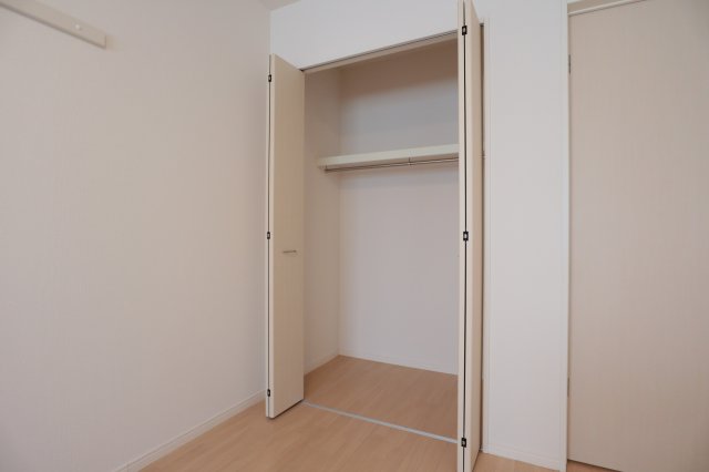 収納　洋室2クローゼット