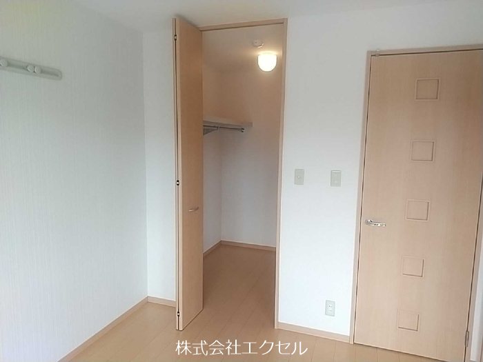 収納　同建物別室の写真です。