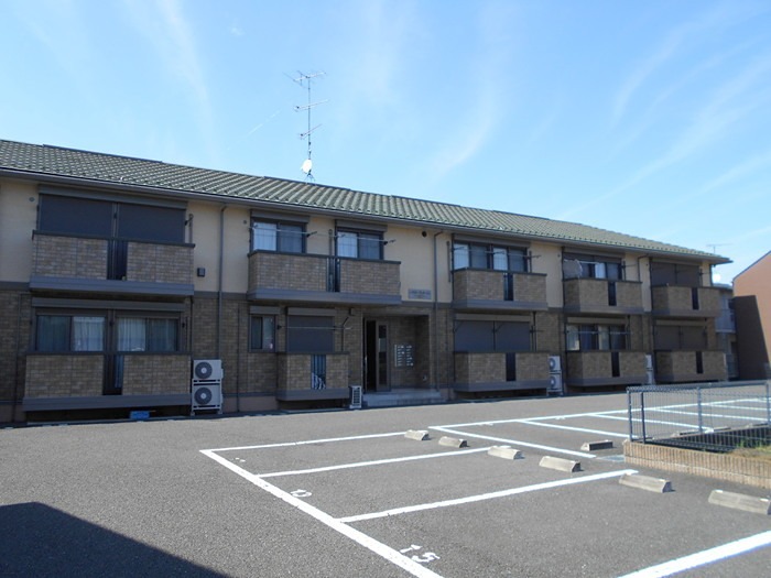建物外観　めじろ台駅徒歩圏内です。