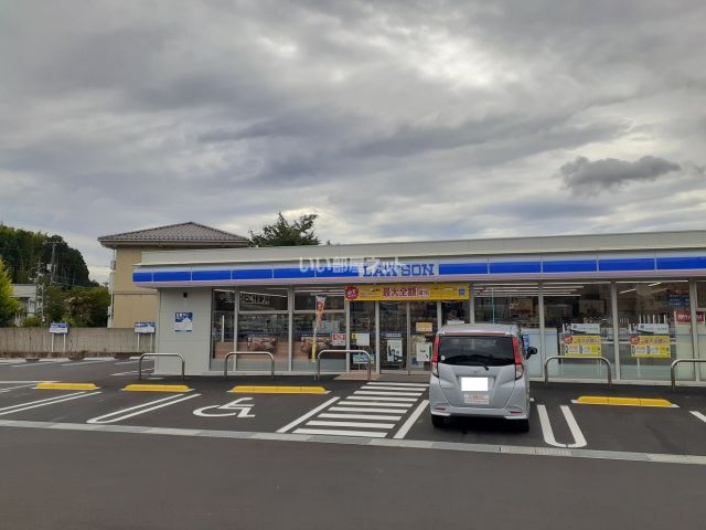 コンビニ　ローソン 東広島西条町助実店（コンビニ）まで521m