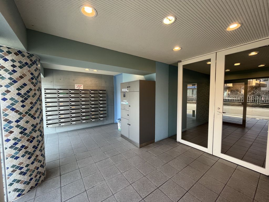 エントランス　エントランス