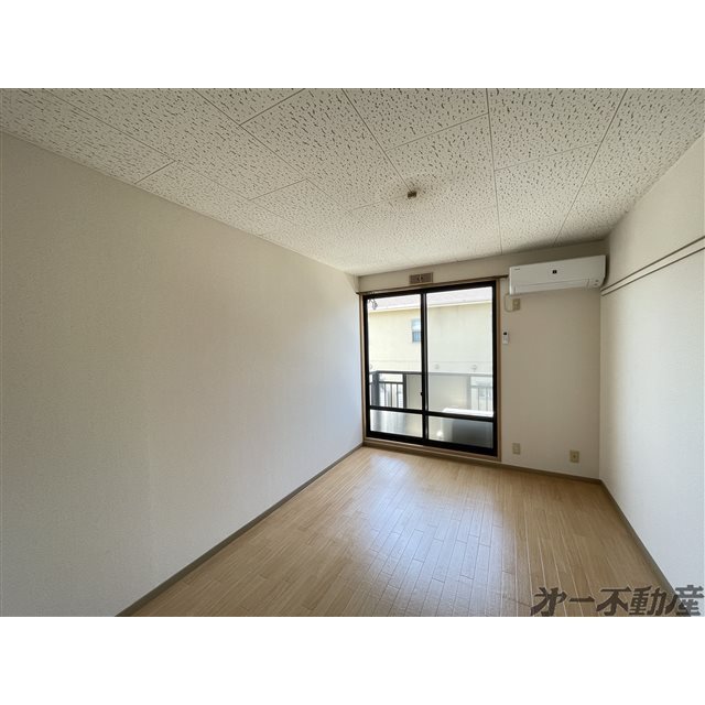 建物外観　洋室