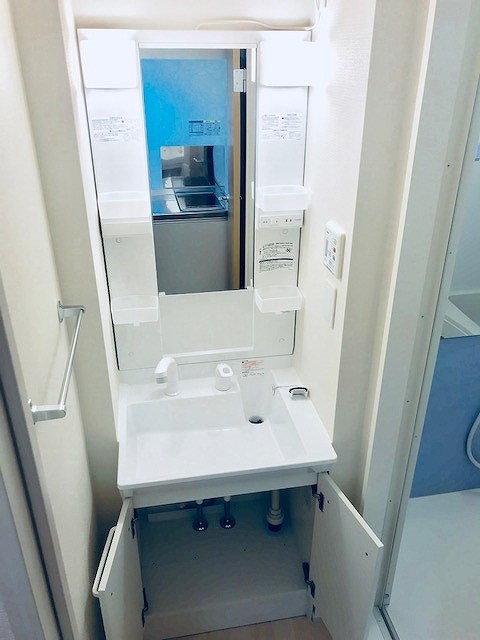洗面設備　独立洗面台です。