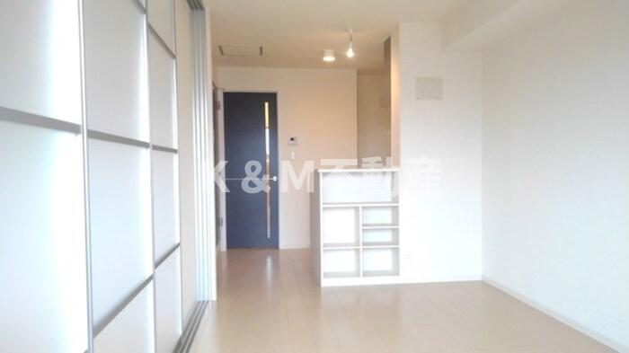 居室・リビング　反転タイプ