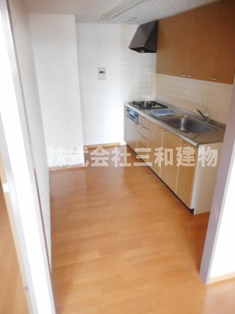 キッチン　同タイプ別室参考写真