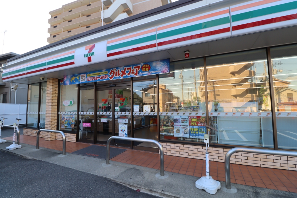 コンビニ　セブンイレブン 新潟上大川前通4番町店（コンビニ）まで154m
