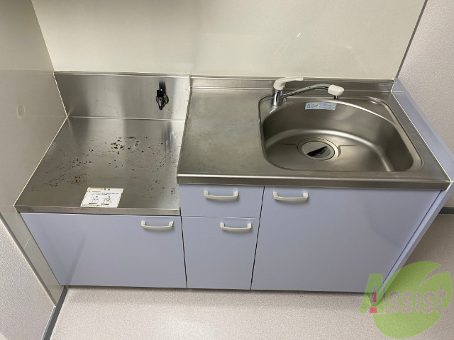 キッチン　キッチンはこちらです。十分な広さがございますね