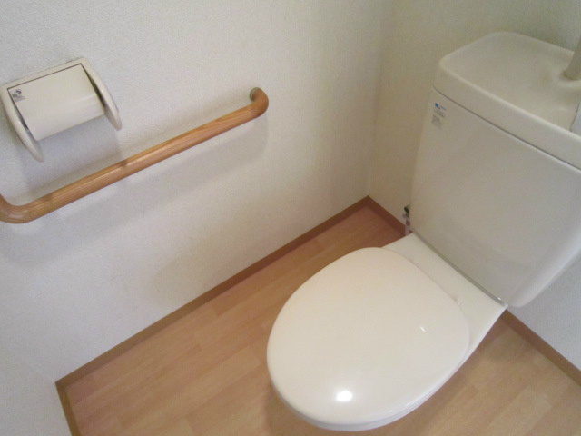 トイレ　別部屋参考