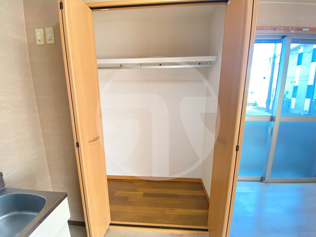 センチュリー21金田 G棟の内装写真