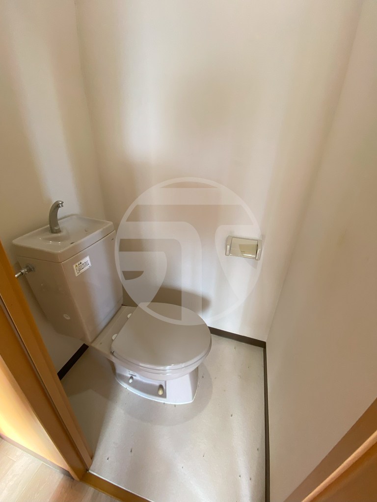 センチュリー21金田 G棟のトイレ写真
