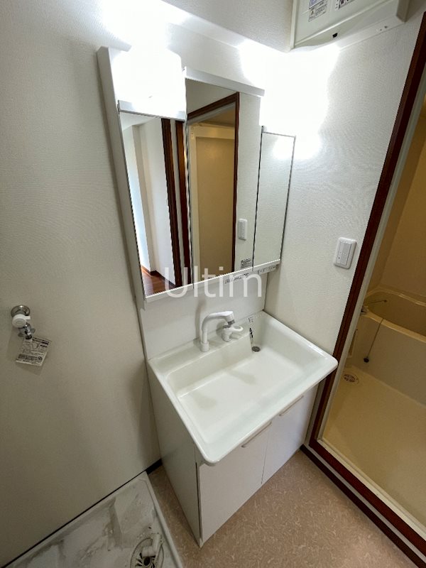 洗面設備　※別のお部屋のお写真です。御参考までに。