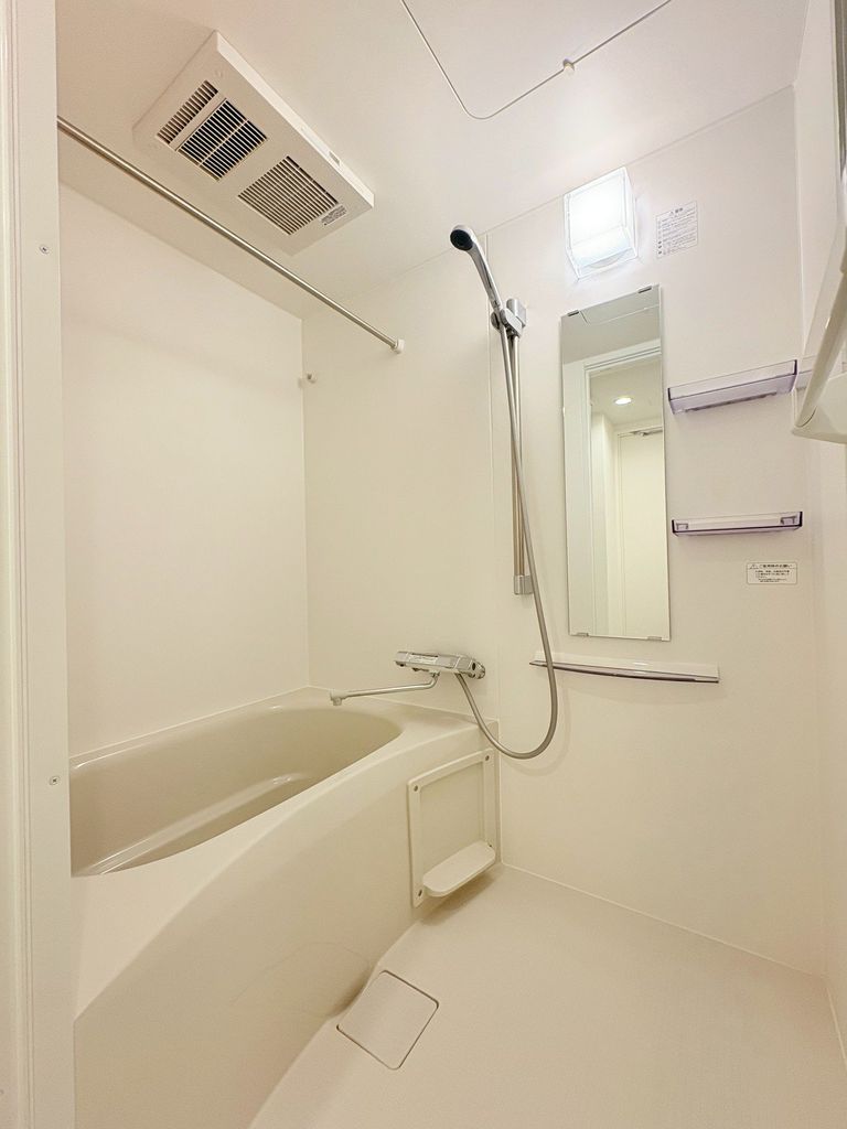 バス・シャワールーム　バス