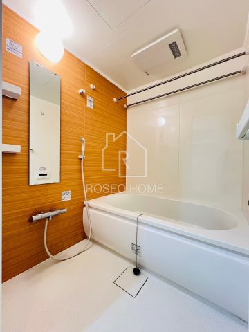 バス・シャワールーム　同マンション別部屋：参考写真