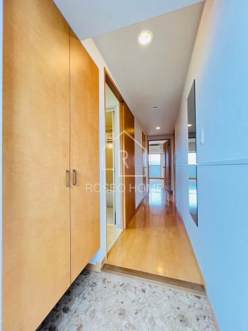 玄関　同マンション別部屋：参考写真