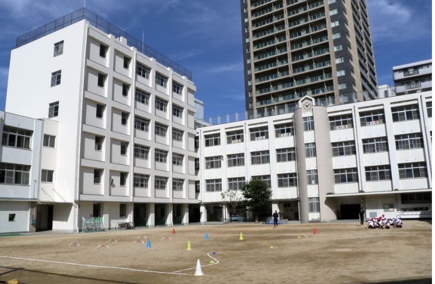小学校　大阪市立豊崎小学校（小学校）まで517m