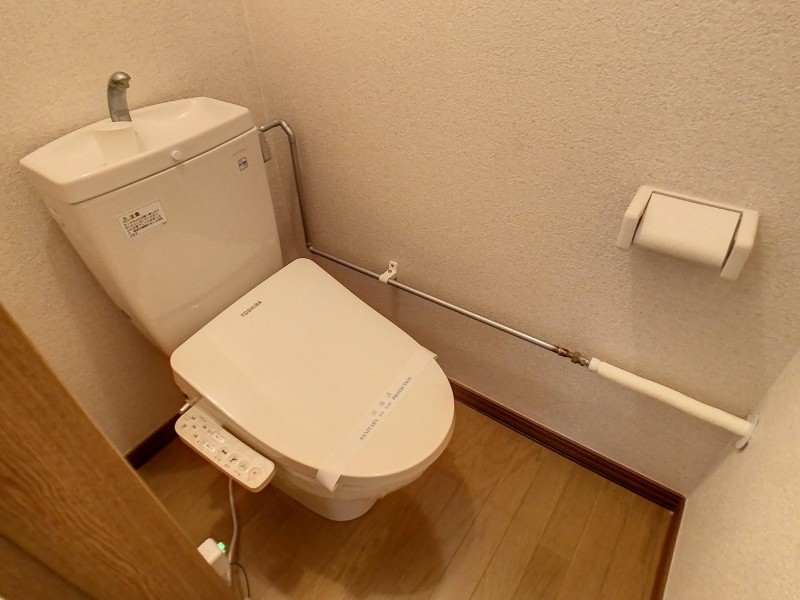 トイレ　トイレ