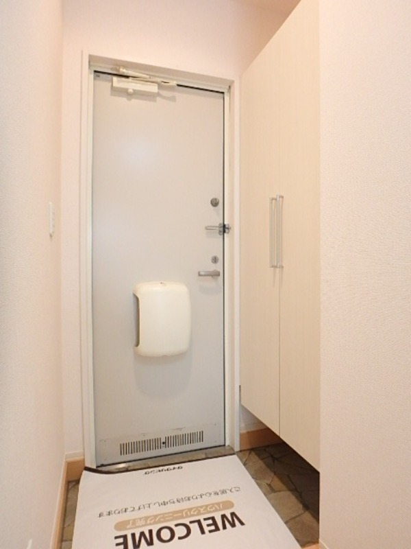 玄関　図面と現状に相違がある場合には現状を優先