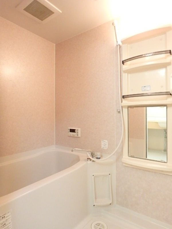 バス・シャワールーム　図面と現状に相違がある場合には現状を優先